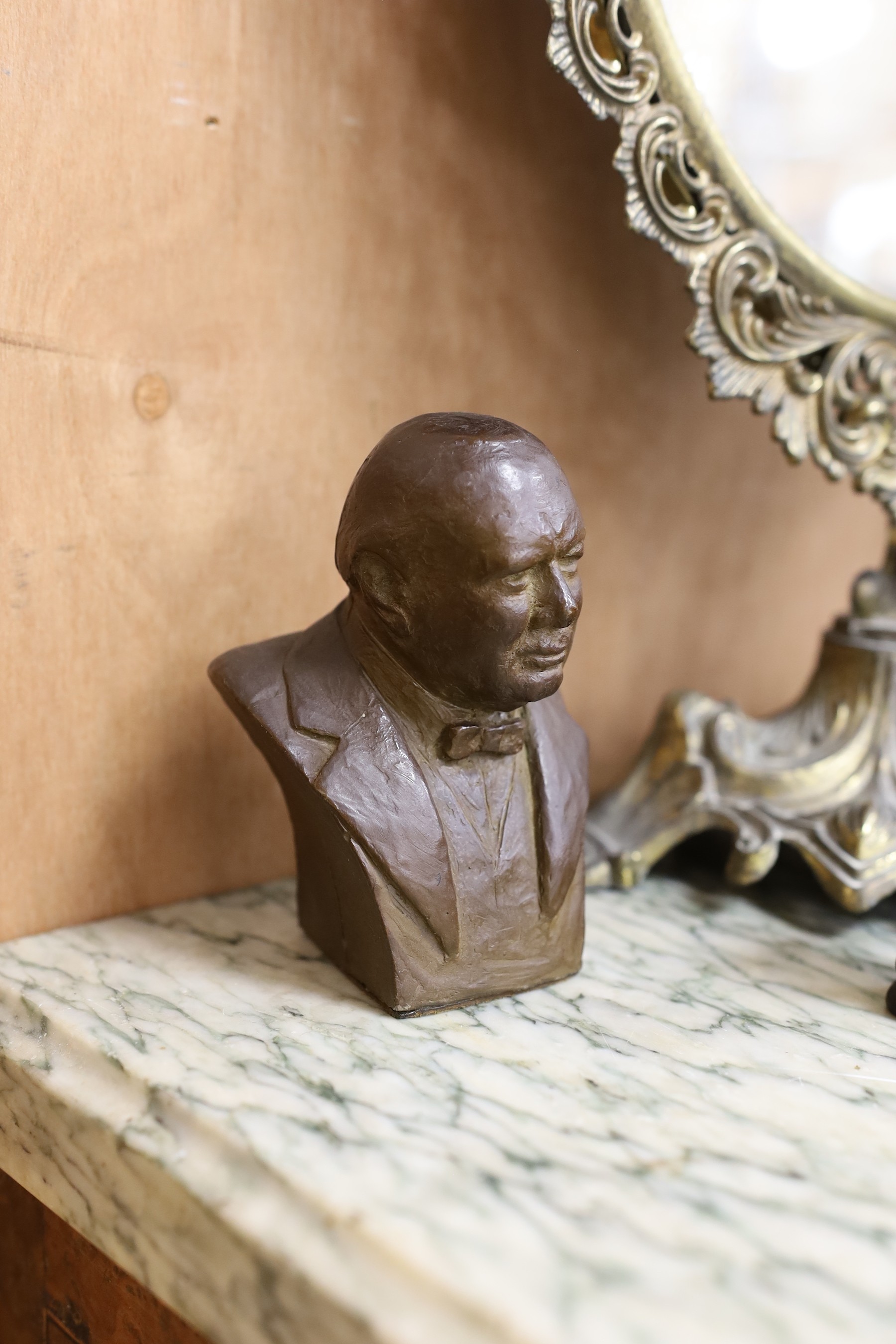 A group of mixed collectables including a bust of Winston Churchill, hardstone carvings, etc.